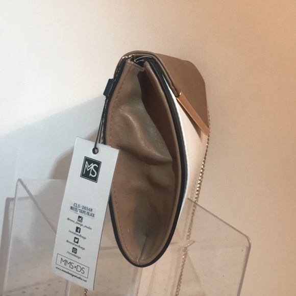 Small fashionable purse - Picture 2 of 3